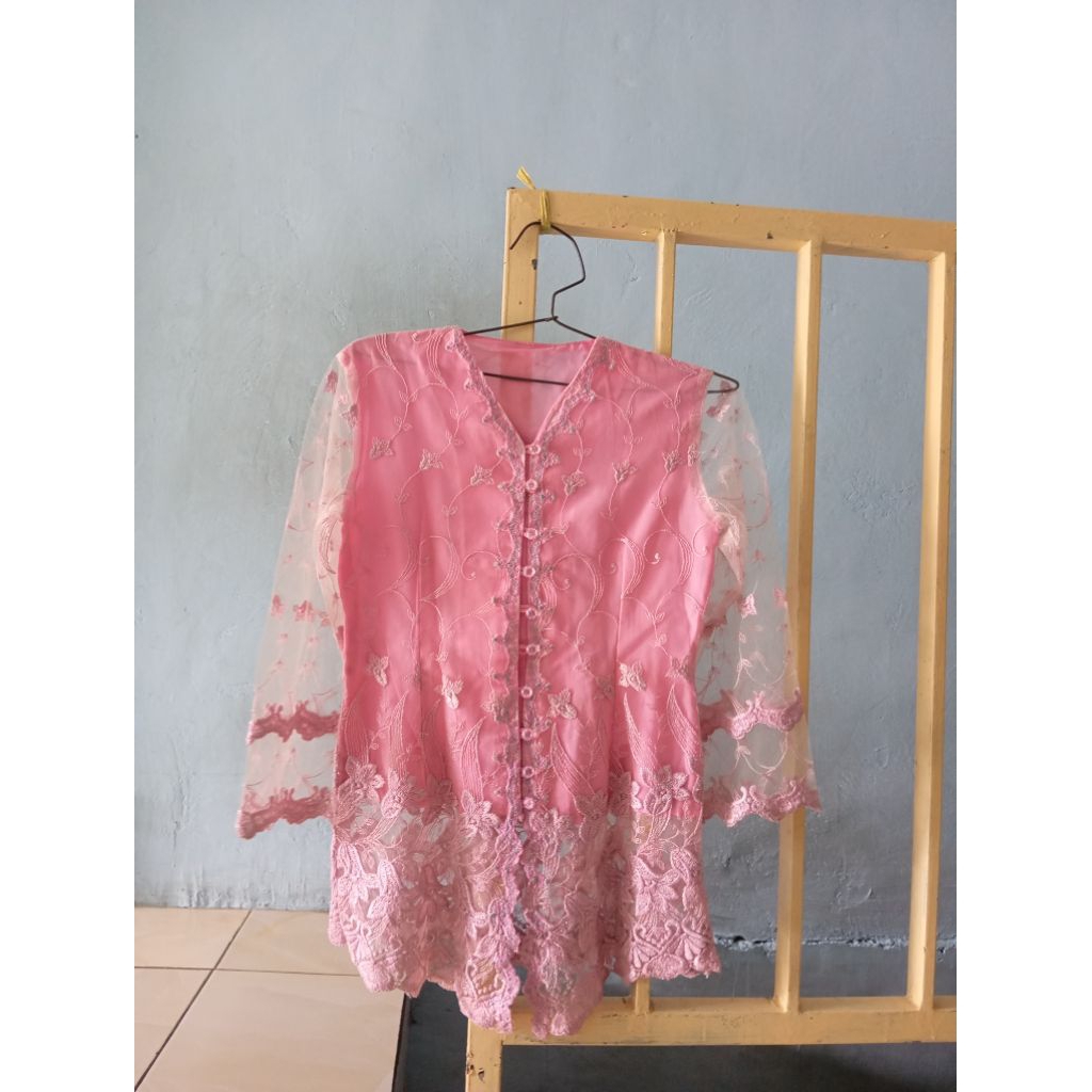 Preloved Baju Kebaya