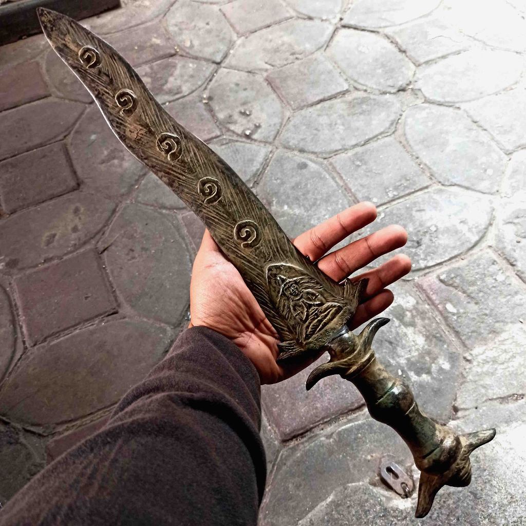 Koleksi Antik Kadga Kuno Motif Pamor Dwi Warno