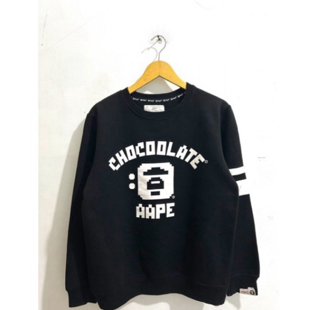 Crewneck “Aape x Chocoolate”