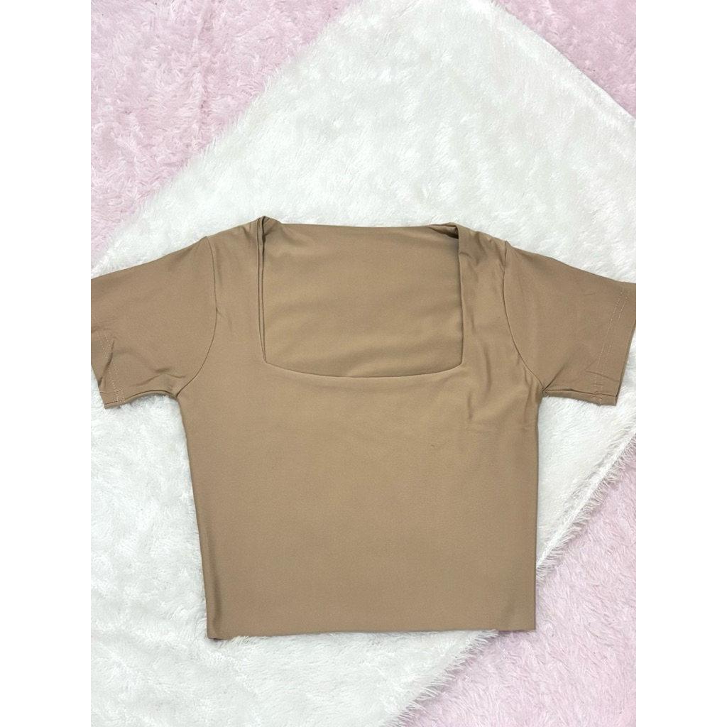 PRELOVED SQUARE NECK CROP TOP/ CROP TOP