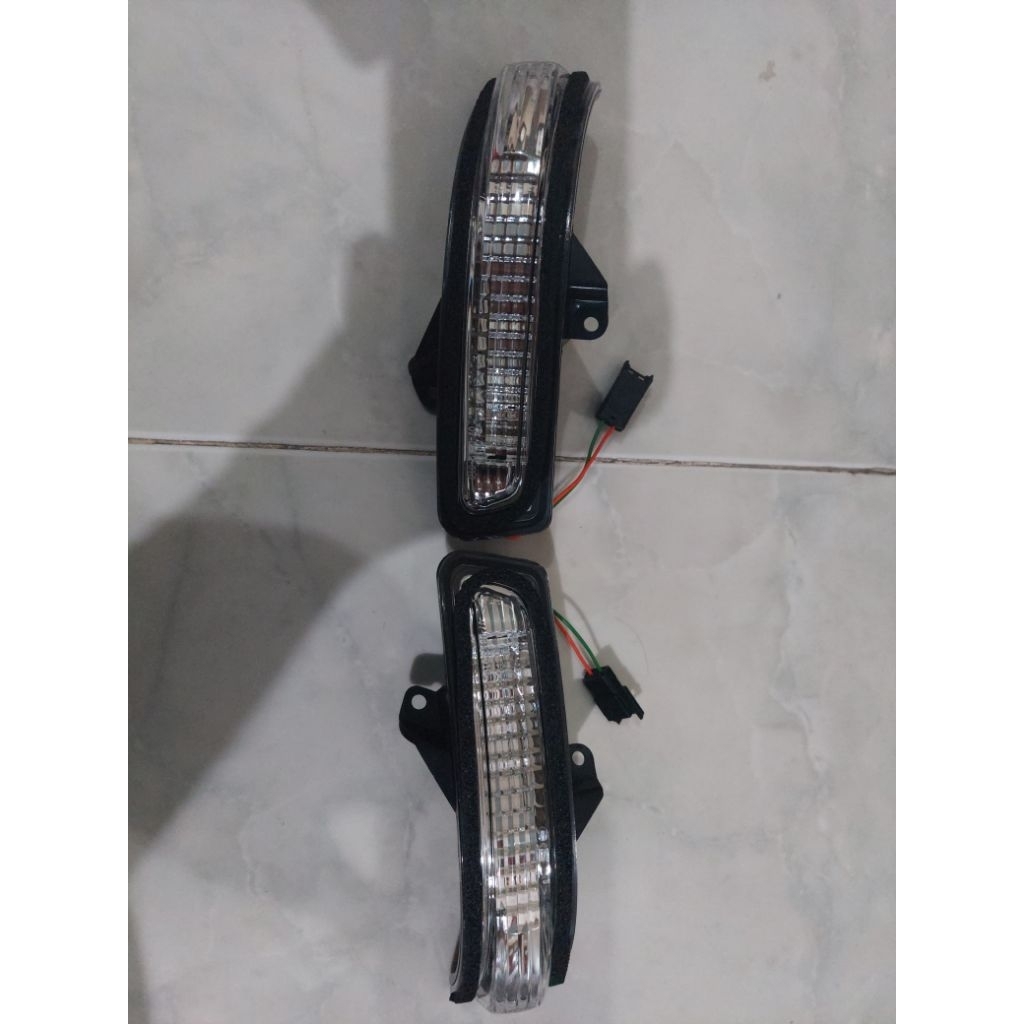 Sein riting lampu spion mobil suzuki ertiga 2012 - 2015 GL