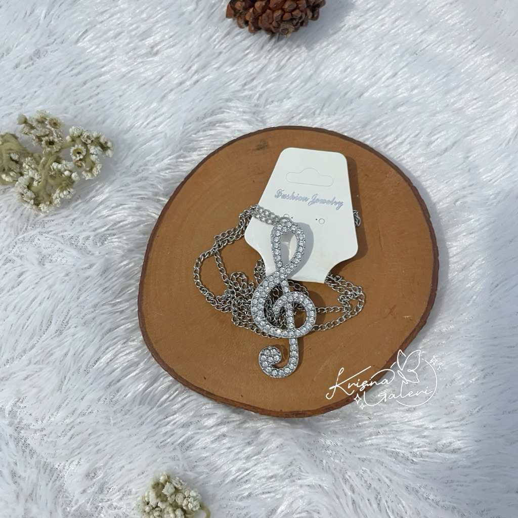 kalung panjang musik