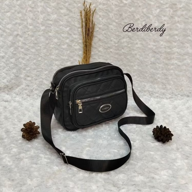 tas selempang 4Resleting, taswanita, tasmodelterbaru,bahan nylon lembut,tas selempang wanita,tas ter