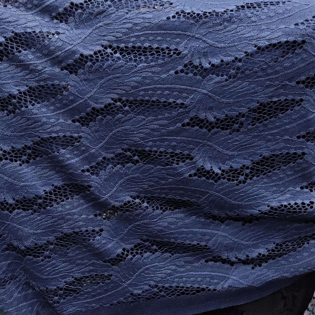 KAIN BROKAT KATUN PREMIUM WARNA NAVY - KAIN BRUKAT - KAIN KEBAYA HARGA/0,5M