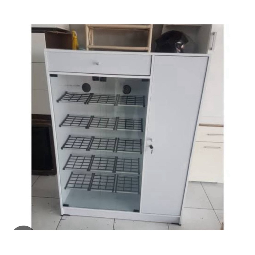 Rak Sepatu 3 Pintu Kaca / Lemari Sepatu 3 Pintu / Lemari Sepatu Minimalis