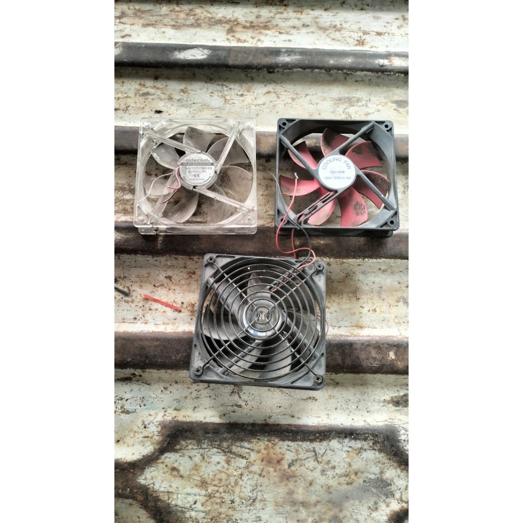 Kipas Bekas DC 12Volt, 12cmx12cmx2.6cm