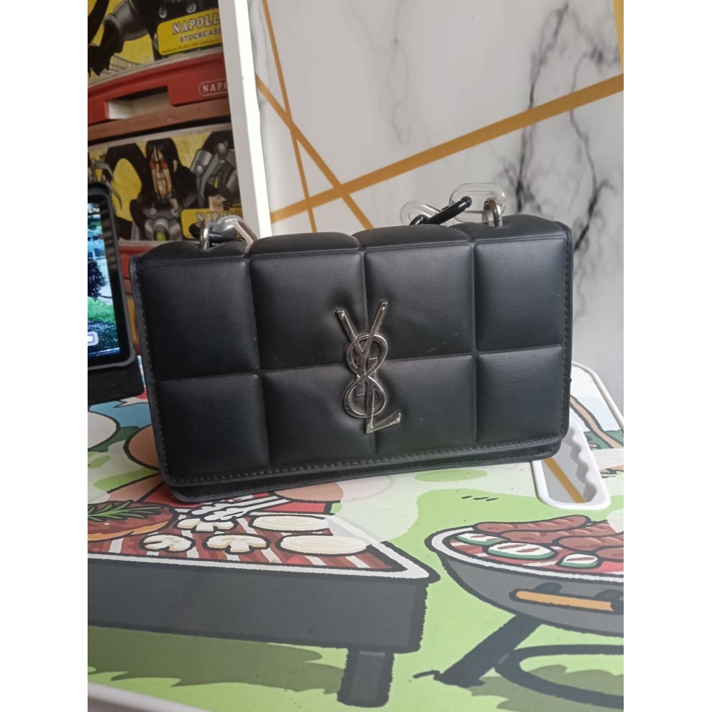 [PRELOVED] Tas selempang hitam YSL