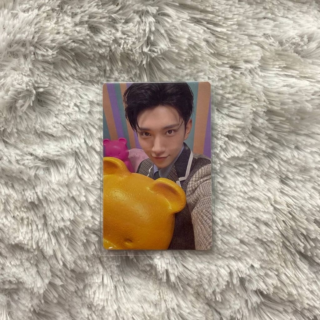 (READY STOCK OFFICIAL) SEVENTEEN JOSHUA HONG Right Here Photocard pc