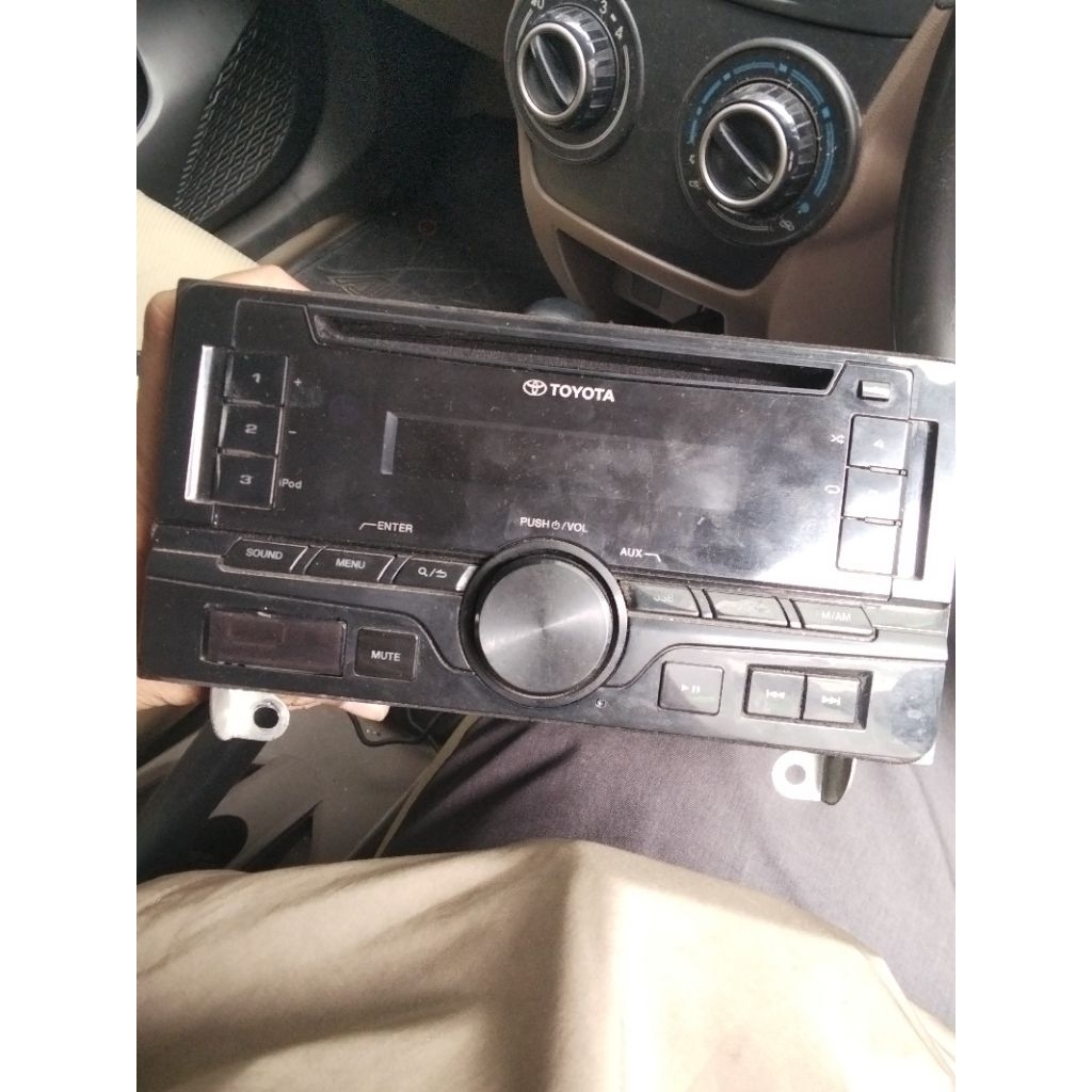 head unit Avanza 2016