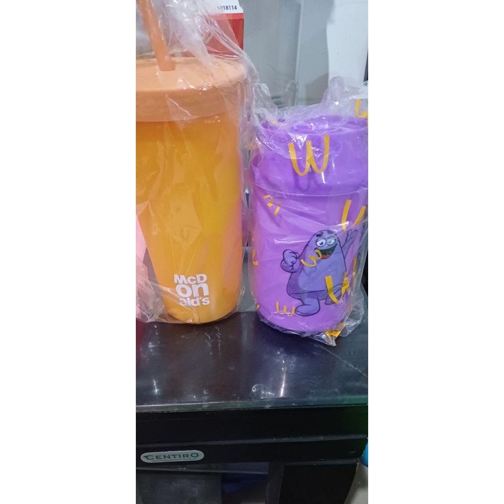 Tumbler MCDonald. Tumbler McD. Tempat minum anak sekolah. koleksi McD Limited Edition. murmer