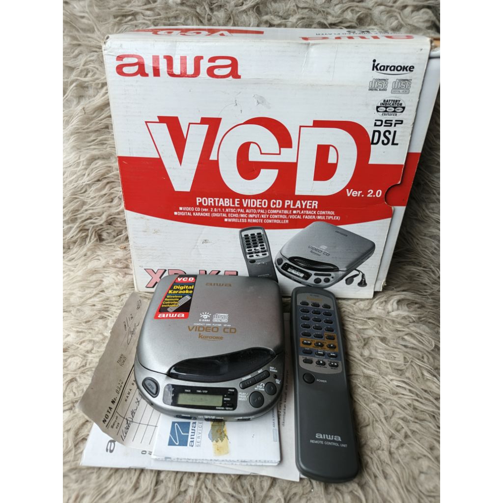 AIWA XP-K5 PORTABLE VIDIO CD PLAYER