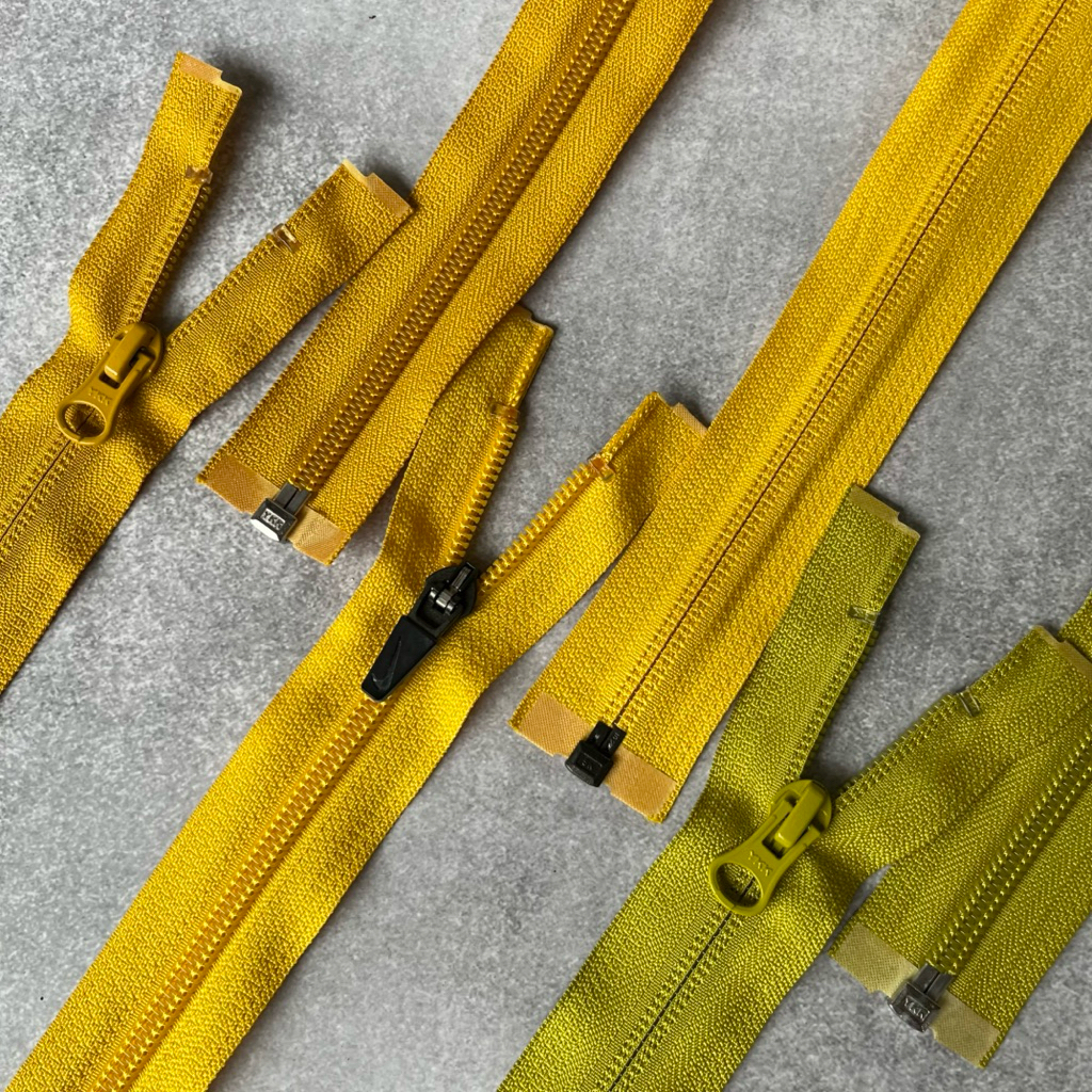 Resleting Zipper Jacket Coil Original YKK Kepala Terbalik atau Normal. Warna Variasi Kuning Dengan P