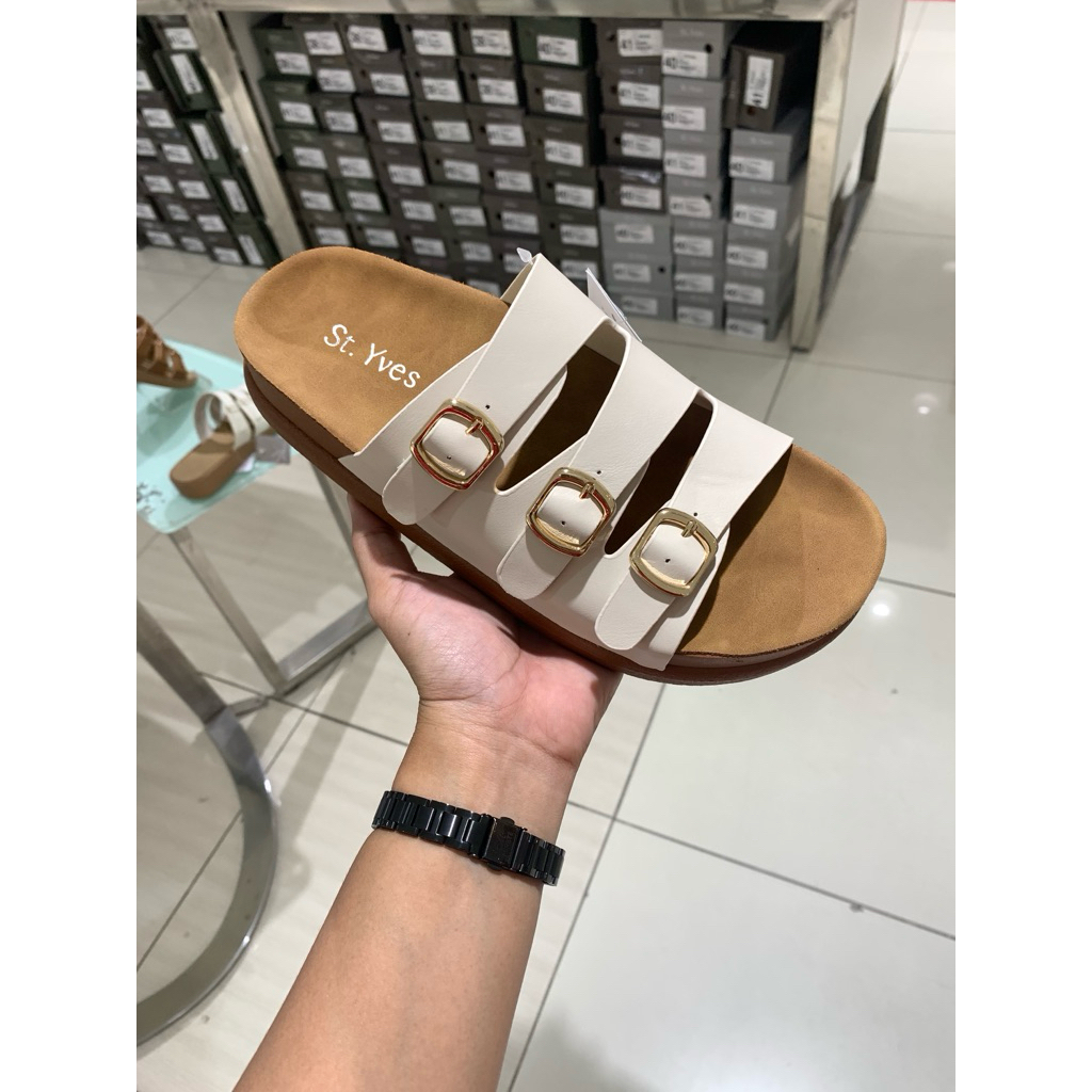 LAN02/Sandal wedges wanita dari brand St.Yves ori Matahari. untuk ketersediaan stock bisa chat terle