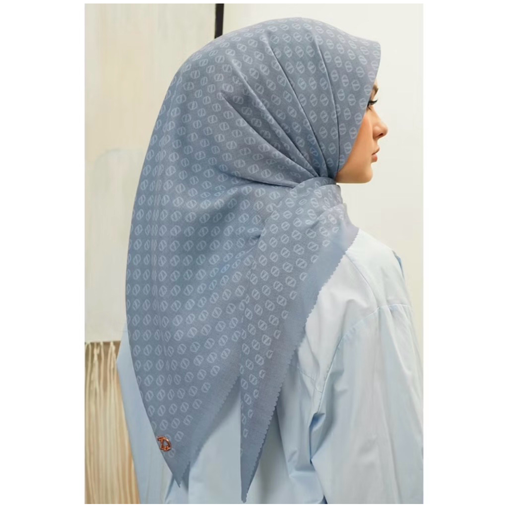 Zytadelia | Zinitial Scarf Series