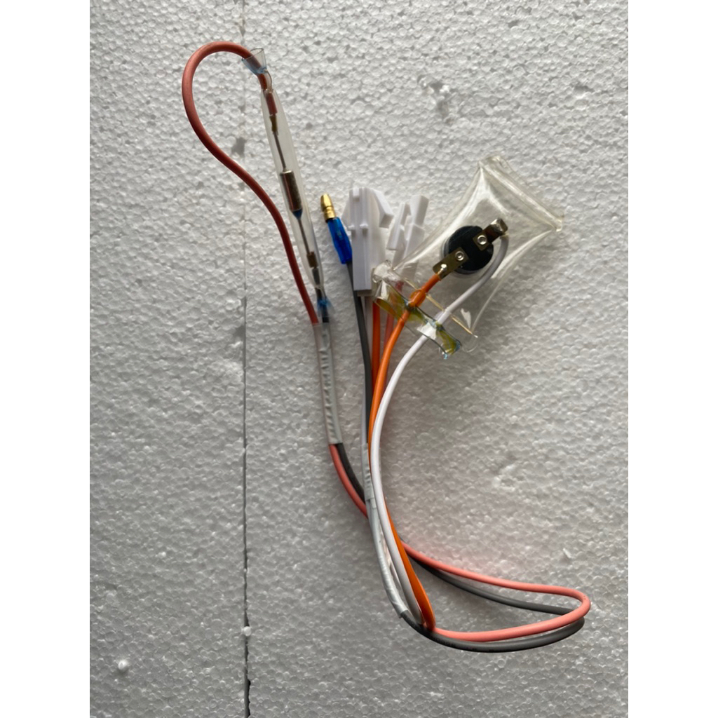 Defros bimetal fuse kulkas toshiba 4 kabel WT 010