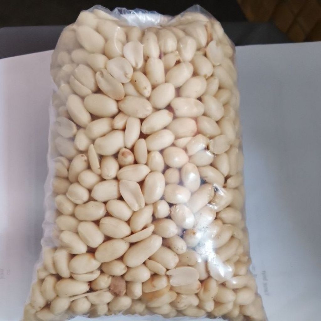 Kacang Kupas Mentah 1kg