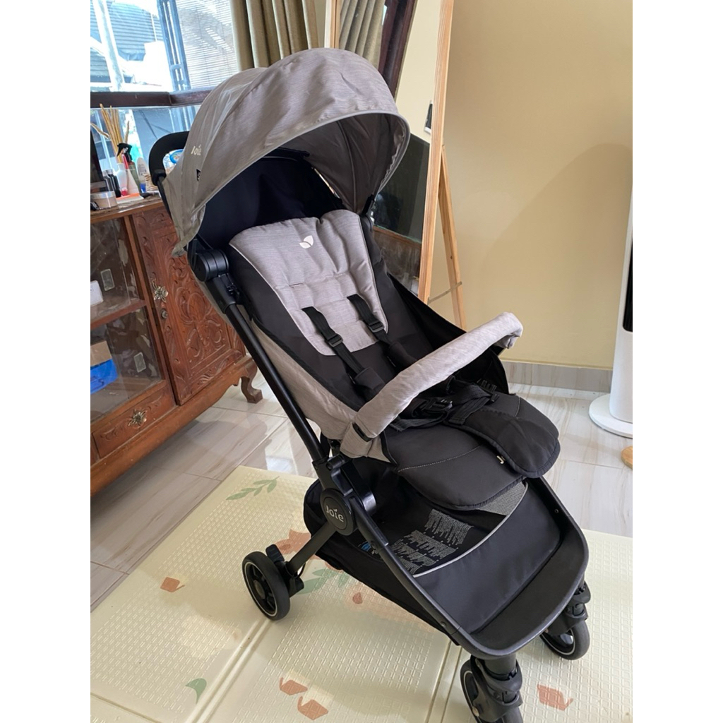 Stroller Joie Pact Lite preloved
