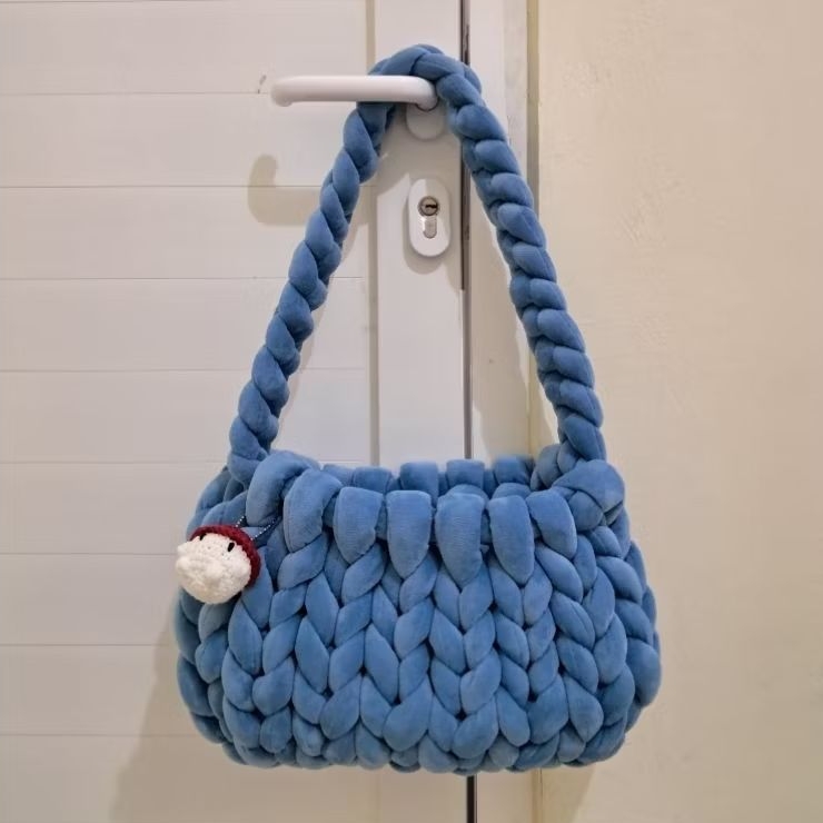 Tas chunky/ Tas wanita/ Handmade chunky bag velvet/ chunky velvet yarn/ free bagcharm