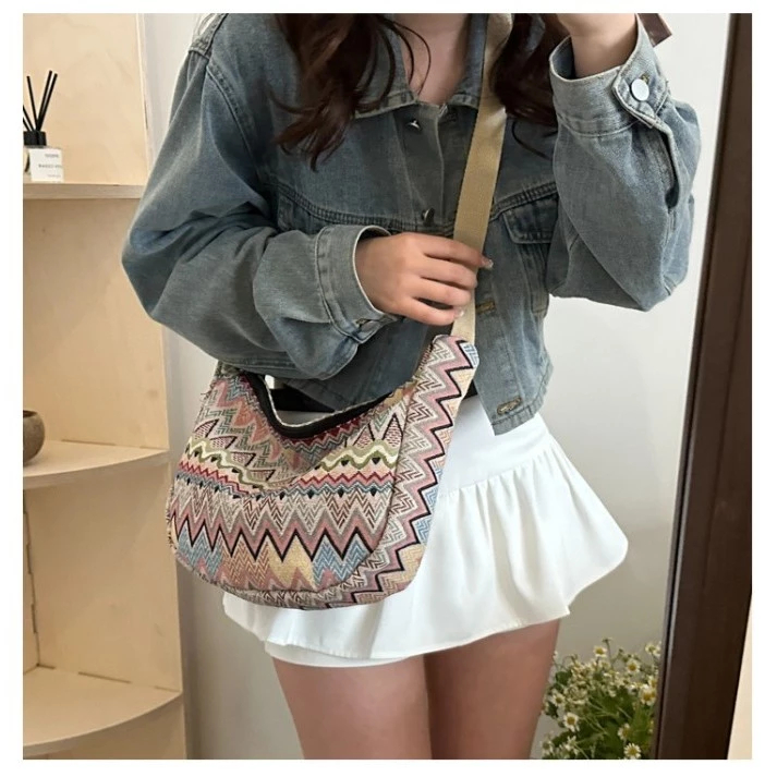 Tas Slingbag / Tas Totebag / Shoulder Bag / Bodypack Wanita / Tas Selempang Wanita Popular Ethnic St