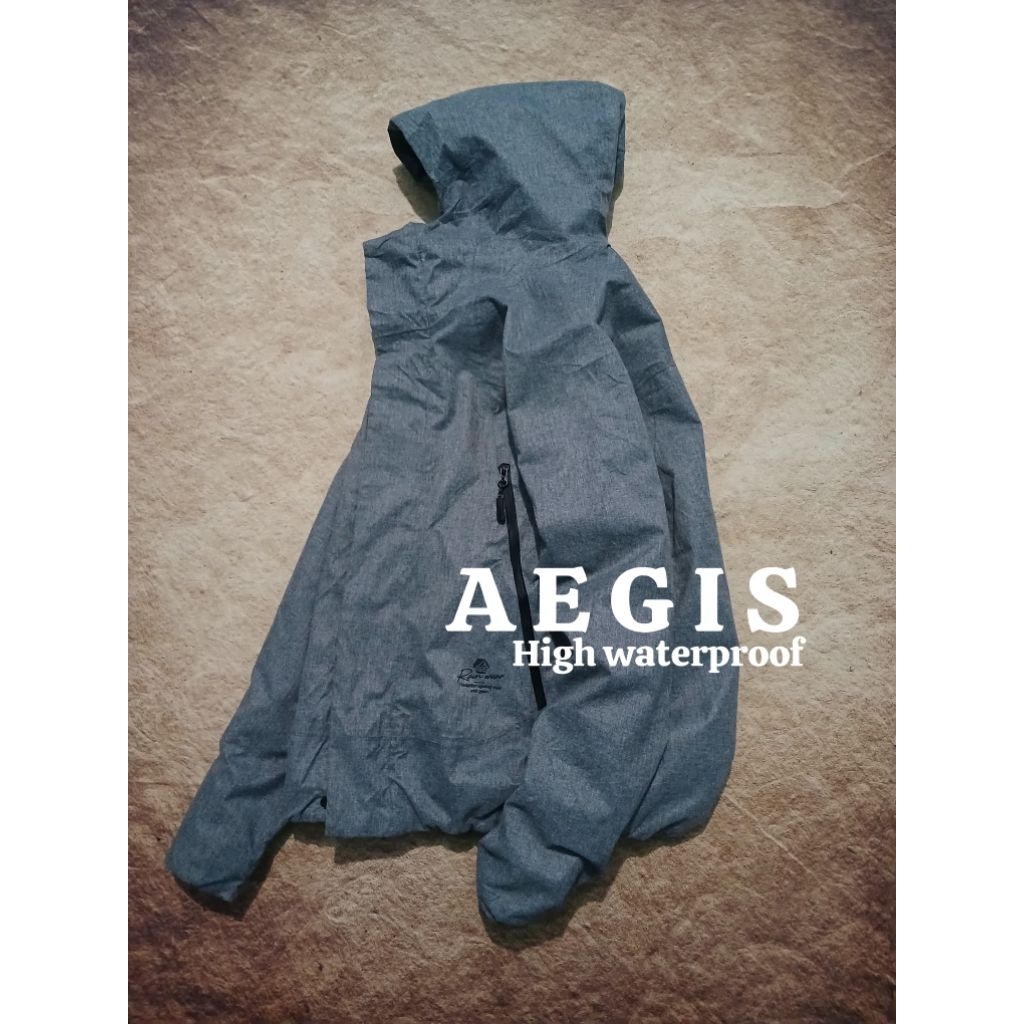 Jaket outdoor AEGIS waterproof bekas pakai