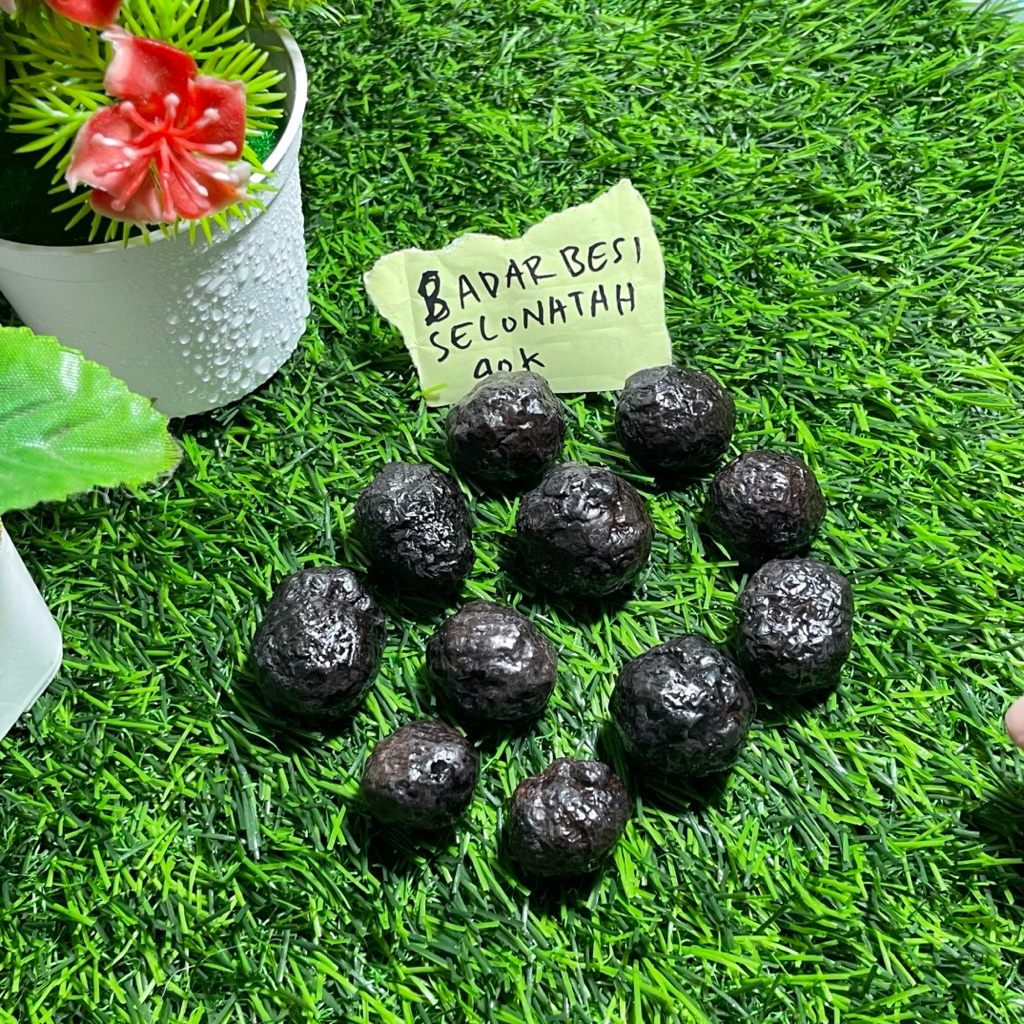 batu akik jenis badar besi selonatah unik antik langka / bongkahan batu badar besi selonatah unik