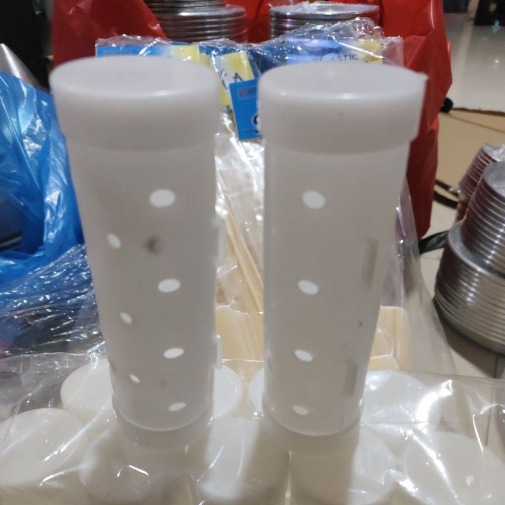 Cetakan lontong plastik