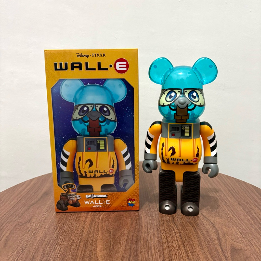 Bearbrick WALL E 400%