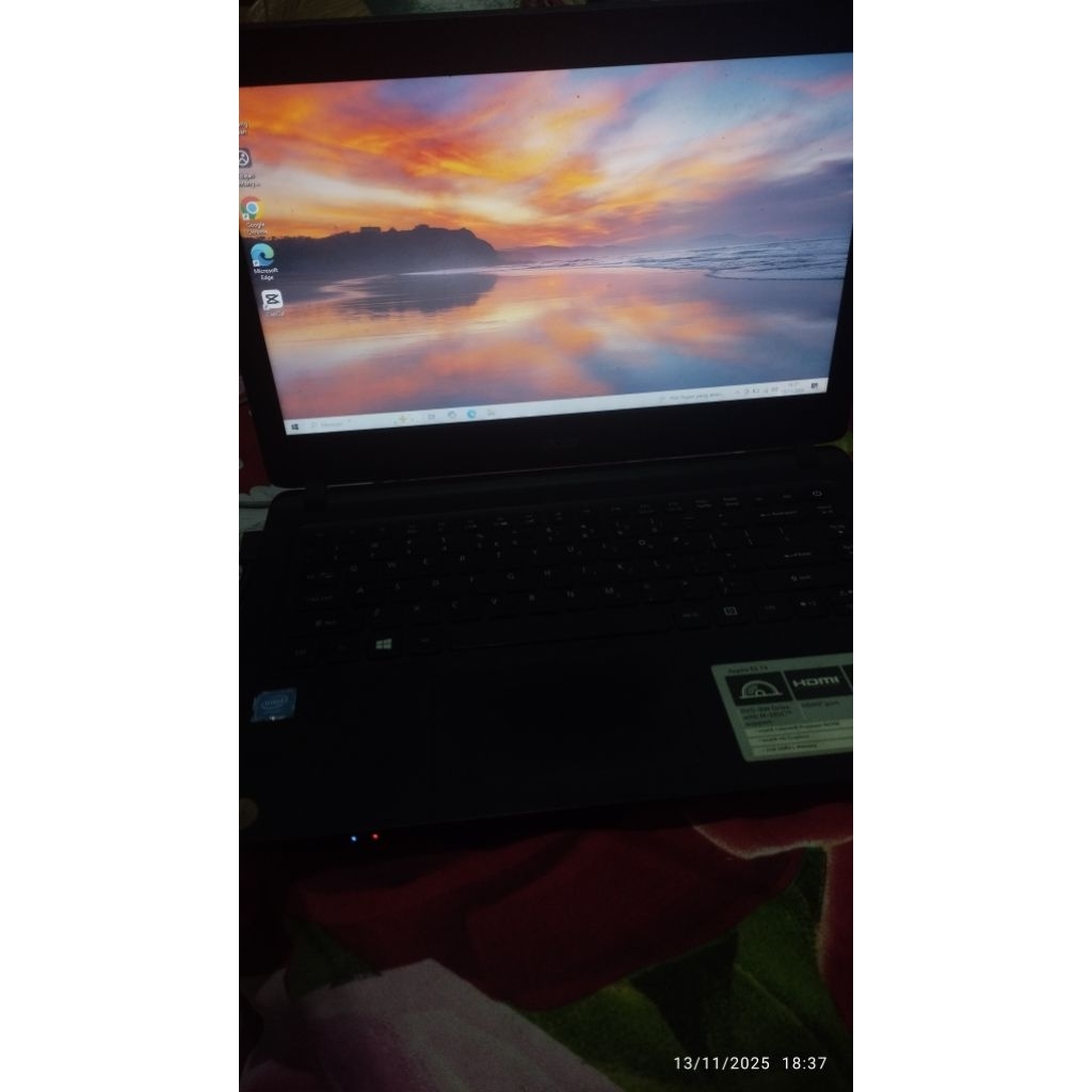 Laptop Acer Aspire ES 14 murah siap pakai Bekas