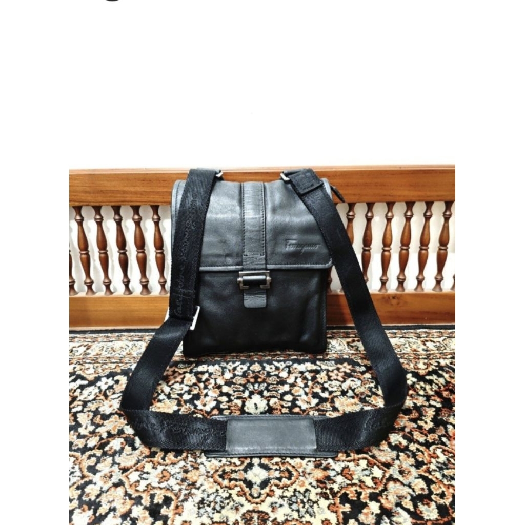 Tas sling bag Salvatore Ferragamo