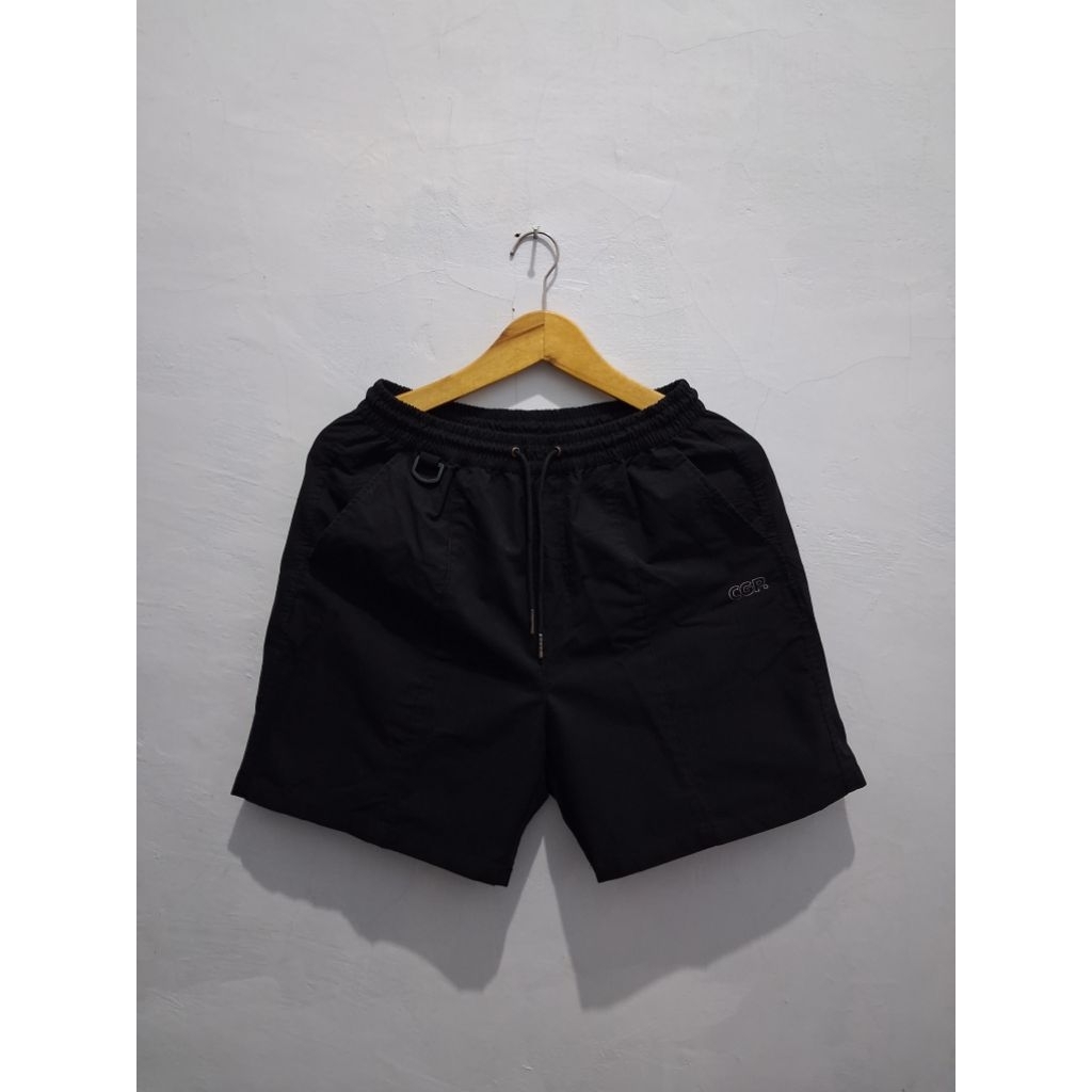 Celana pendek code . Graphy