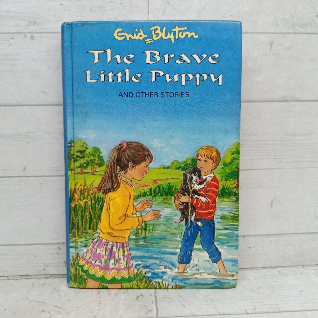 Enid Blyton The Brave Little Puppy and Other Stories Buku Hardcover