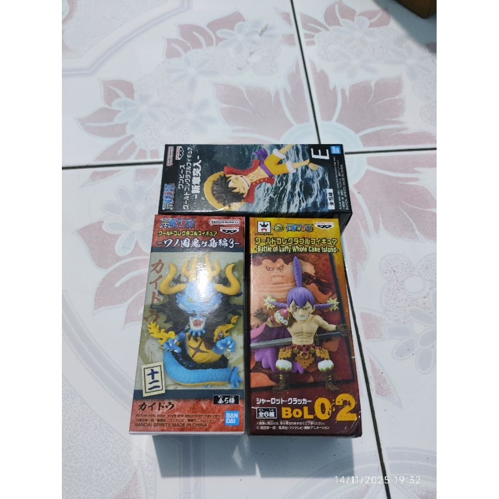 wcf charlote cracker kaido dragon form luffy sleeping original