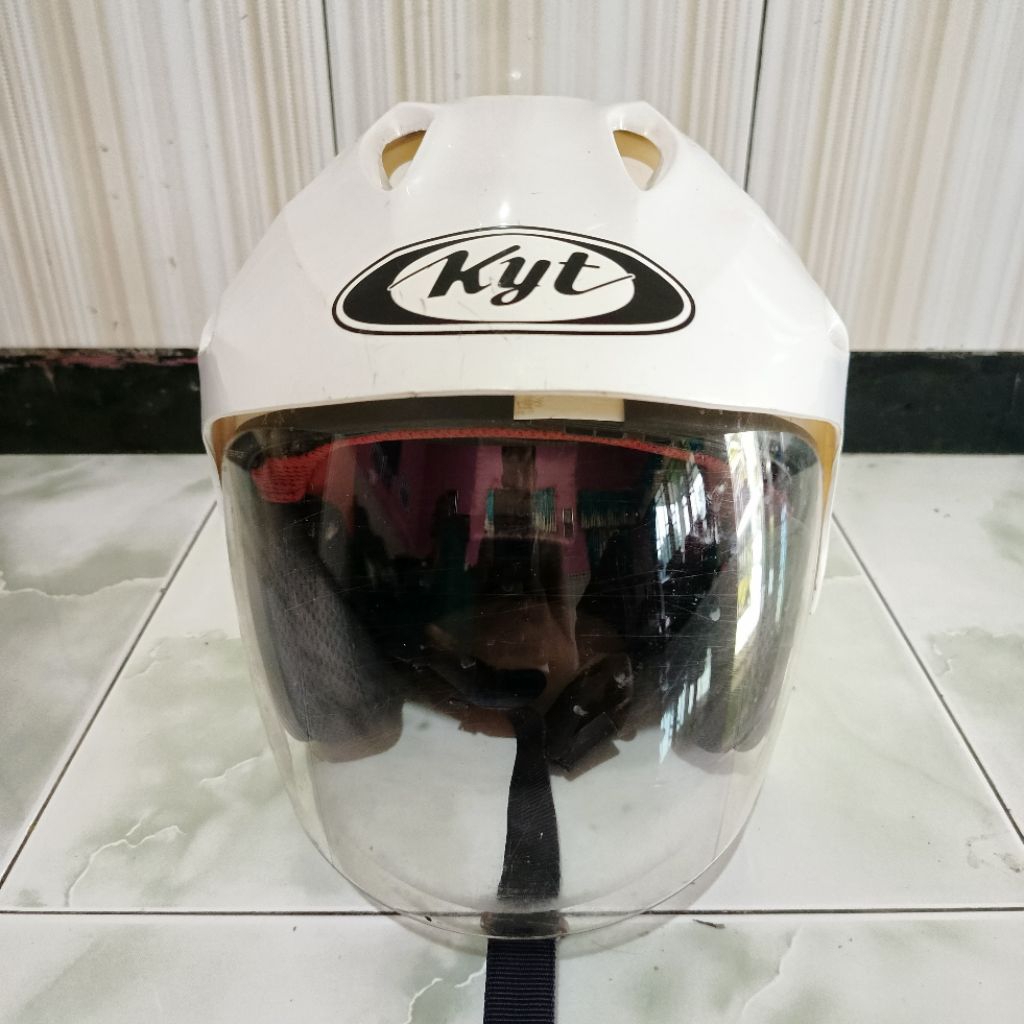 Helm KYT Ori Bekas