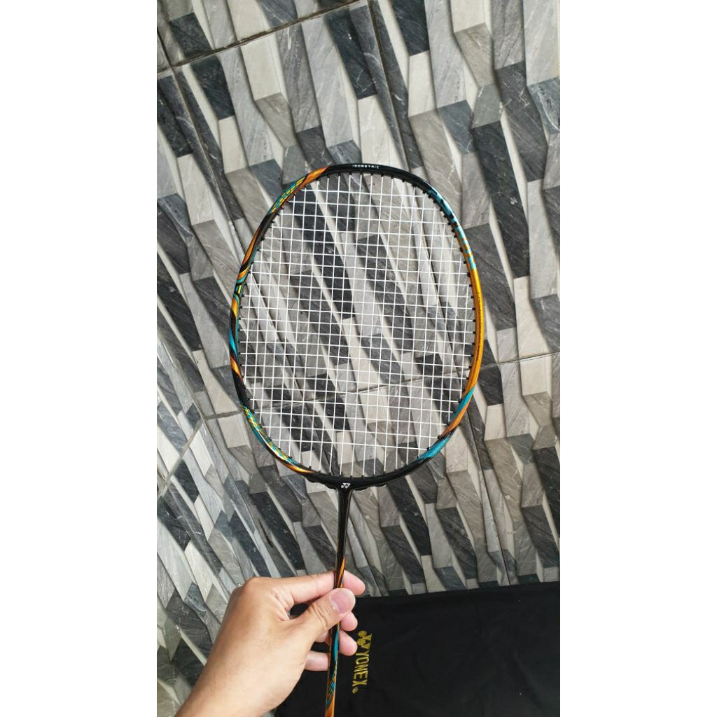 raket yonex astrox 88D pro