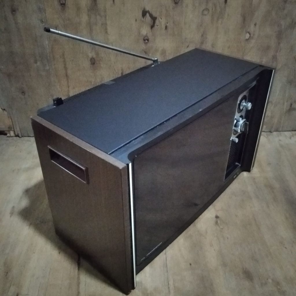 Tv televisi Merk National jadul vintage antik lawas kuno