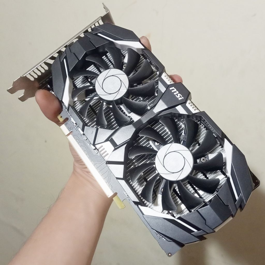 MSI GTX 1050 TI 4GB DDR5 128BIT. Tanpa pin power VGA, hemat daya