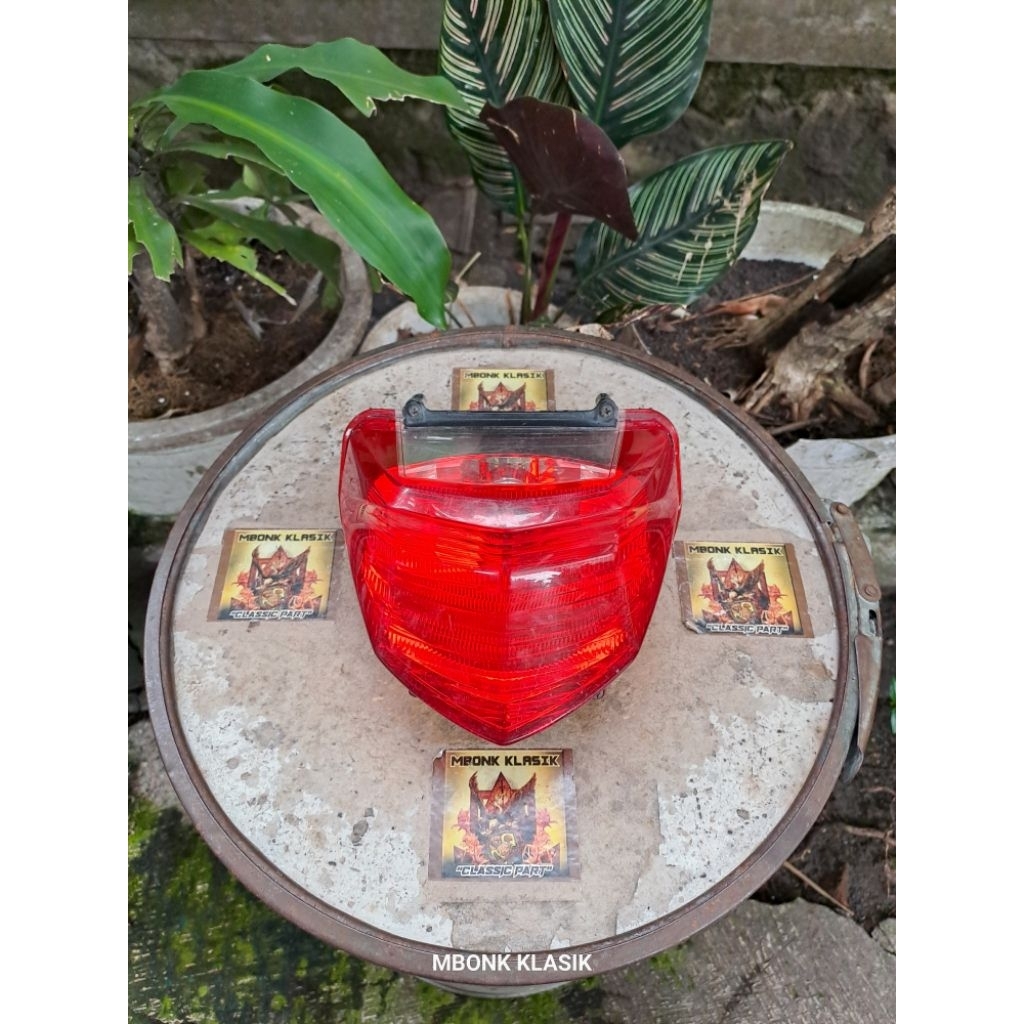 stoplamp cbr 150 r cbr 150 k15 cbr 250 r cbu thailand ORIGINAL lampu belakang honda cb150r cb250r la
