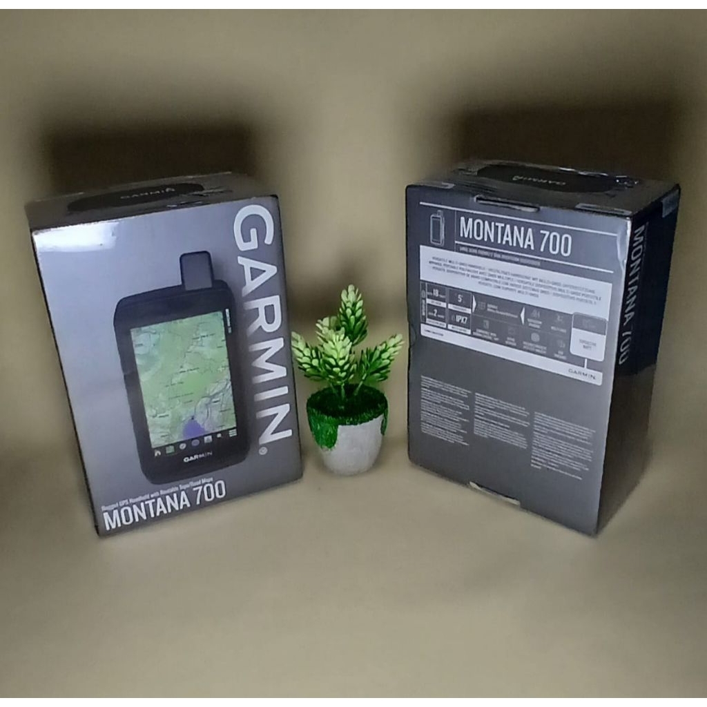 GPS Garmin Montana 700 | GPS Handheld Hiking Navigator Original NEW