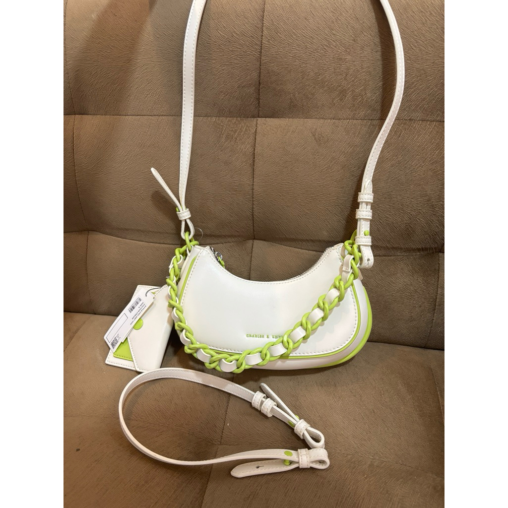 Tas charles and keith "ORI"