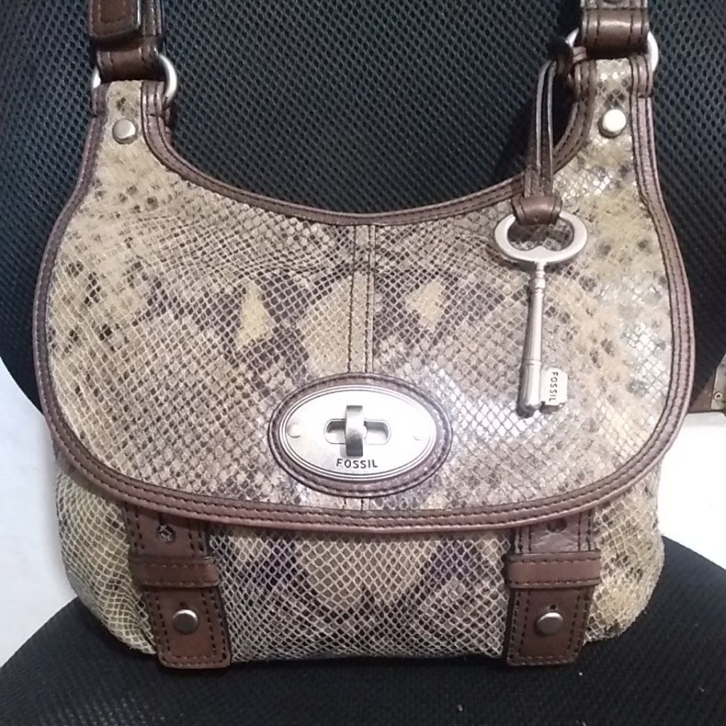 ocil madox flap snake skin