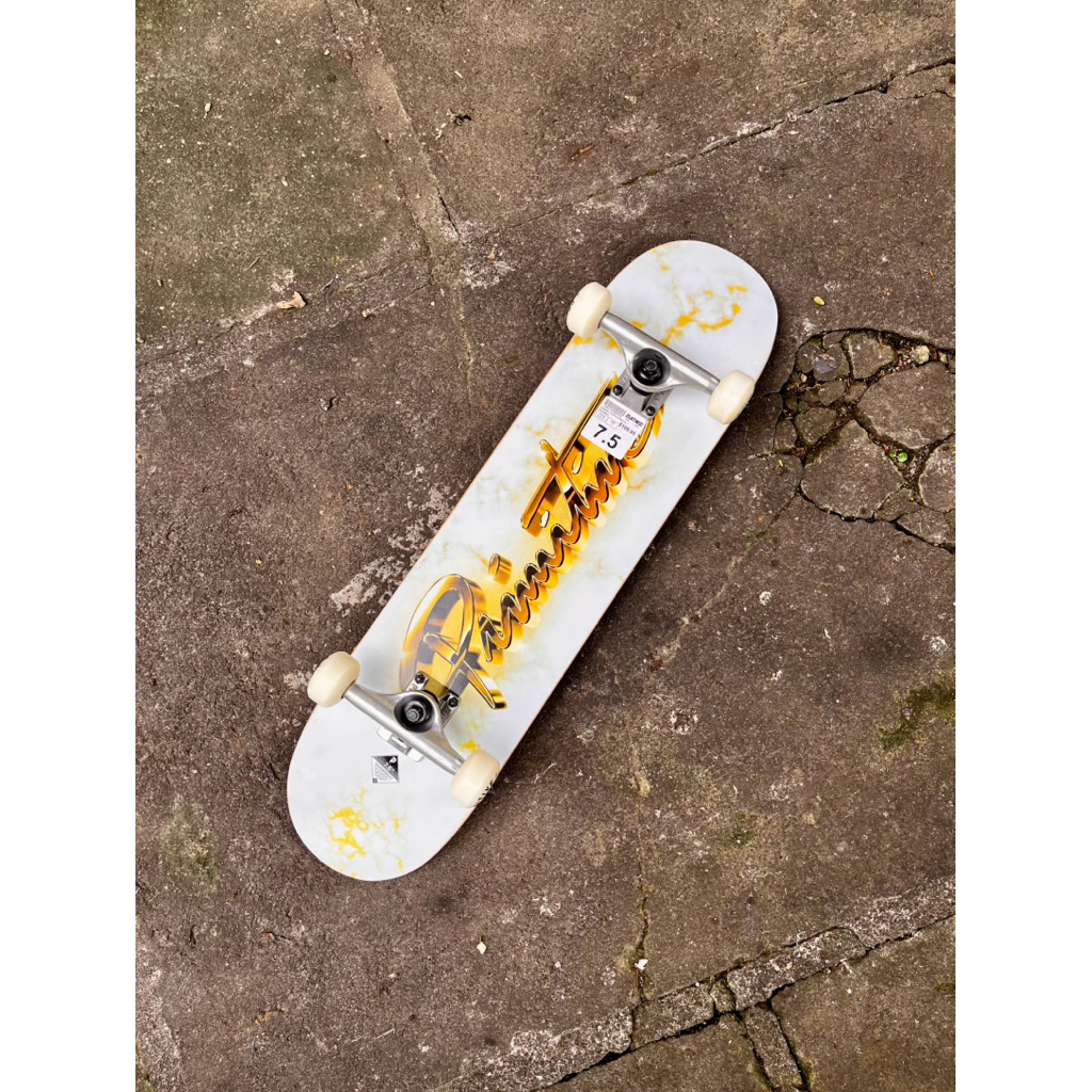 Primitive Skateboard Fullset Ukuran 7.5” Nuevo Genesis . Skateboard Complete. Skateboard anak-anak. 