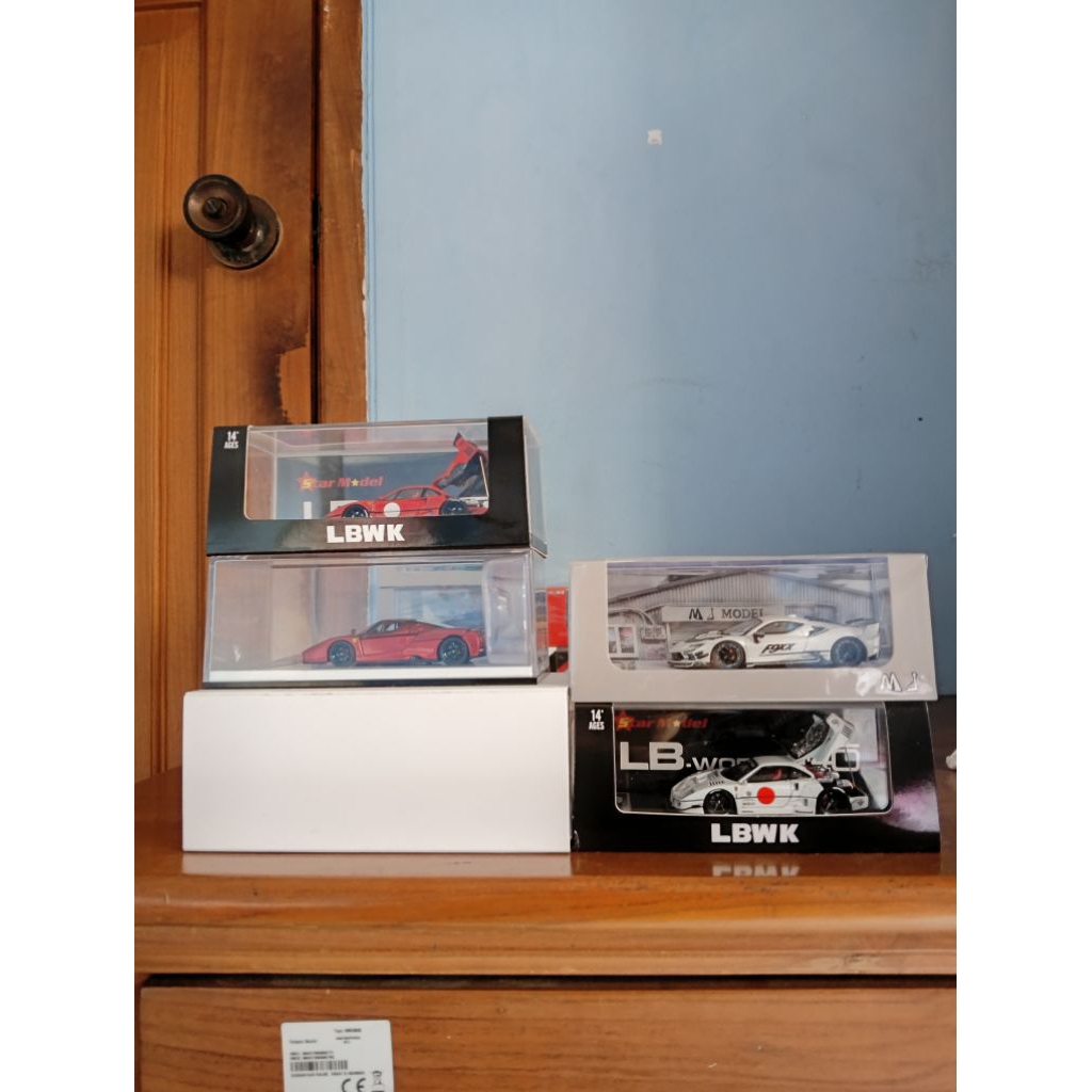 bundling ferrari 1:64