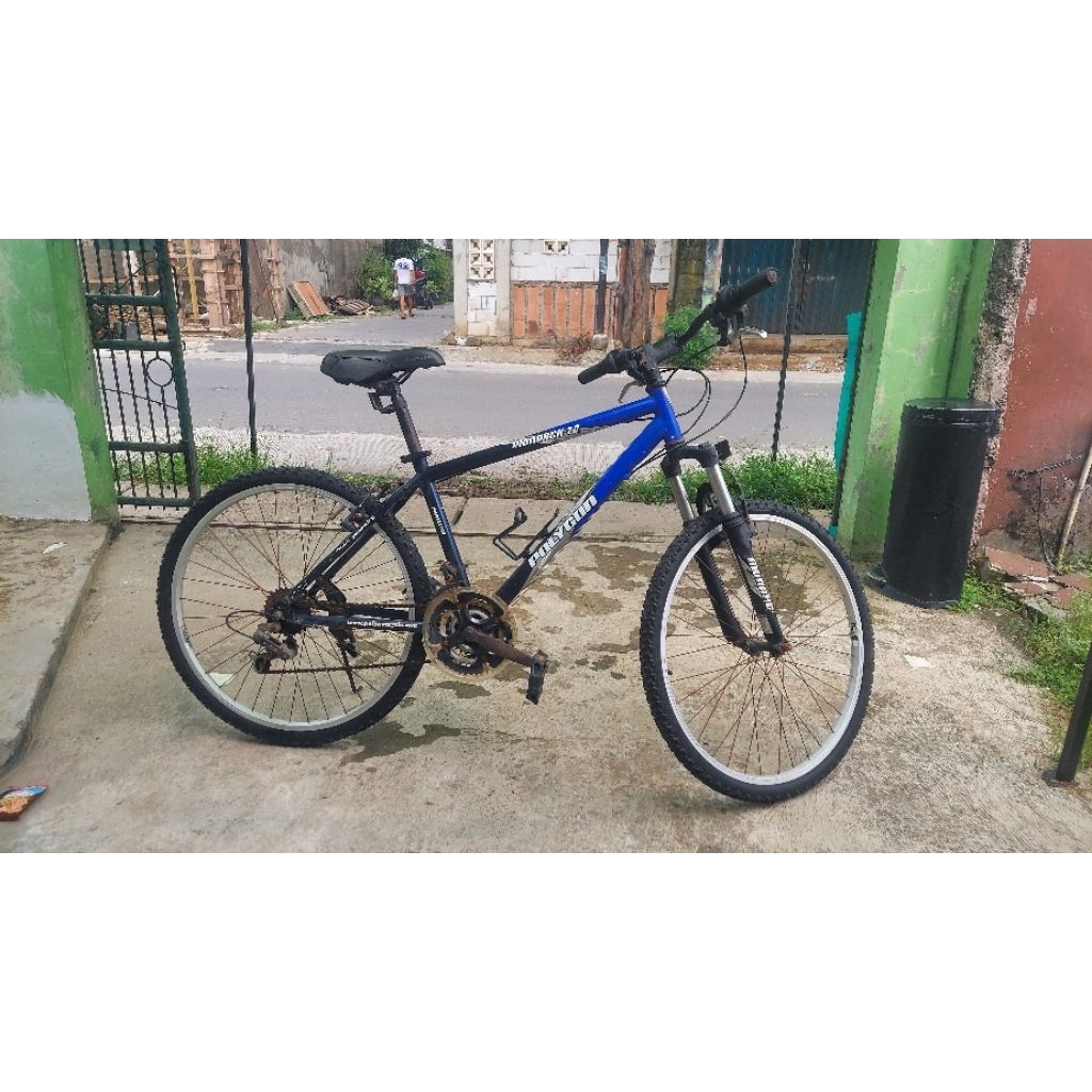 SEPEDA MTB POLYGON MONARCH 2.0 BESI BEKAS ORIGINAL