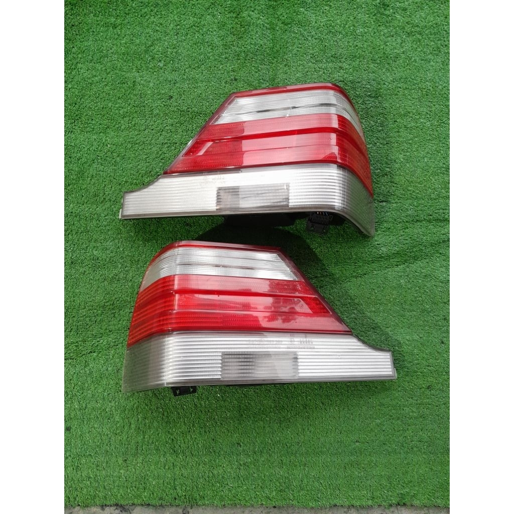 stoplamp mercedes benz w140