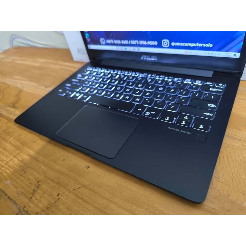 ASUS ZenBook UX331U Core i5-8250U 8/256 SSD Bergaransi