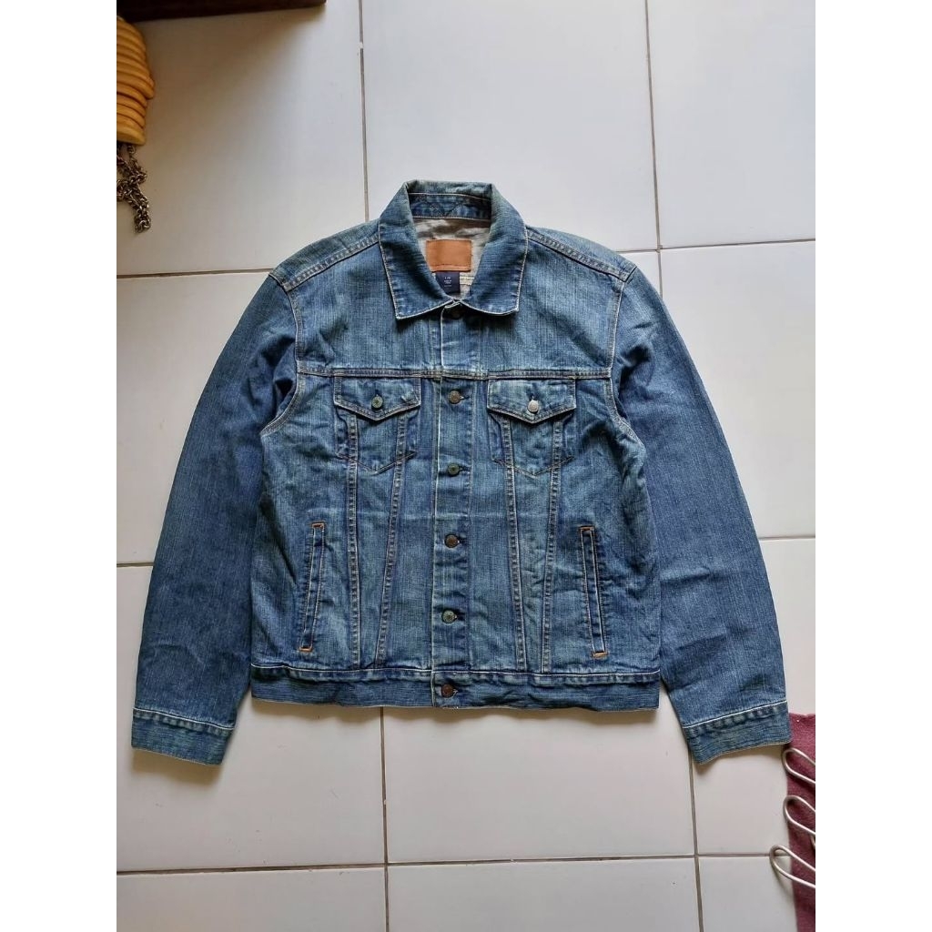 GAP Jaket Jeans Type 3 Vintage Trucker Denim Jacket Classic Retro Rugged Style