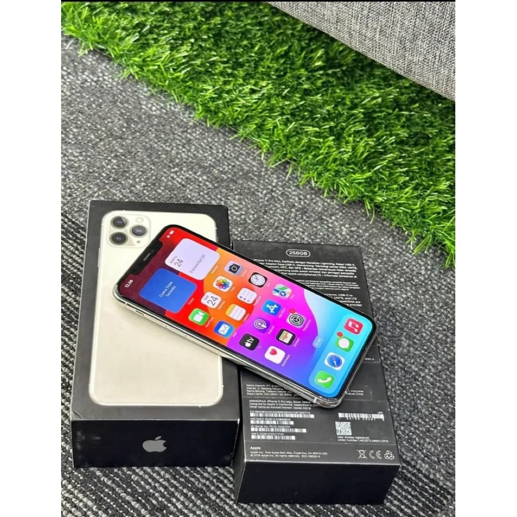 iPhone 11 Pro Max White Second iBox