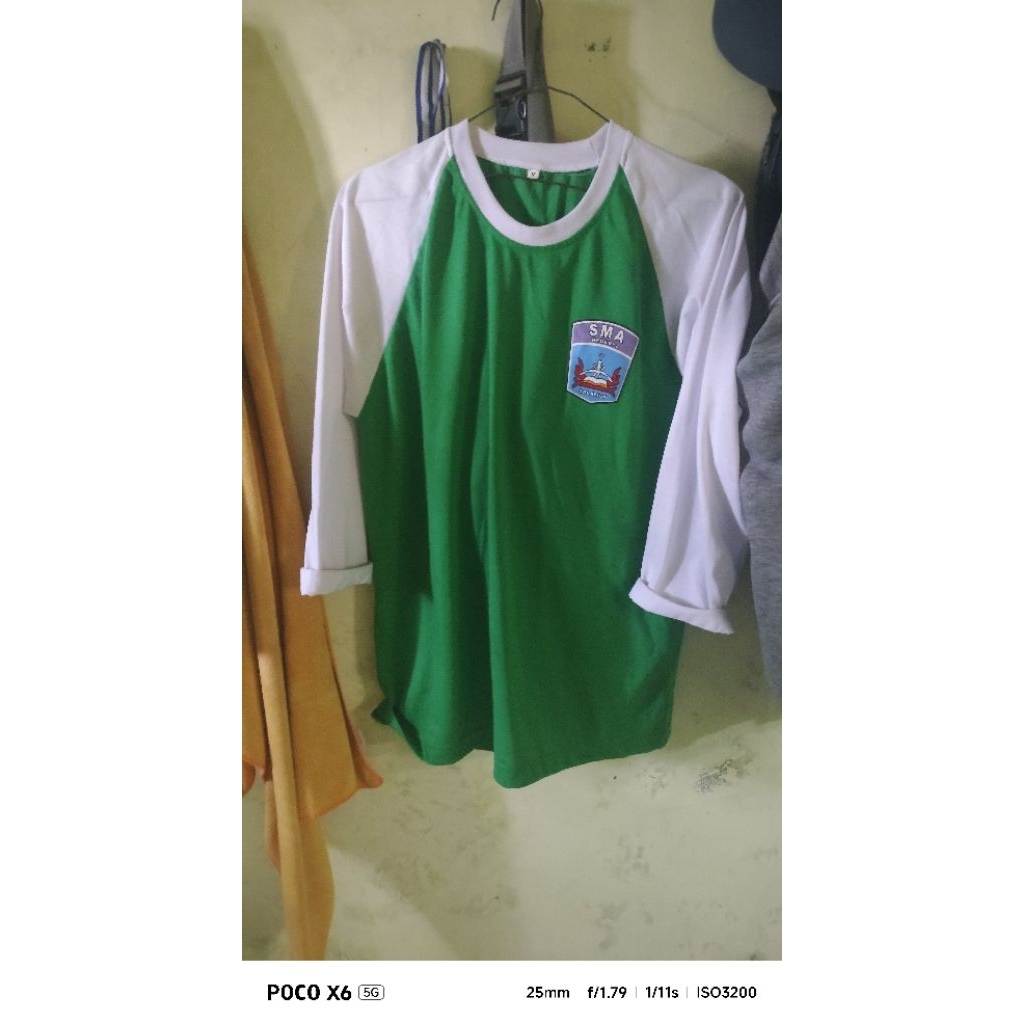 seragam olahraga sman 2 salatiga