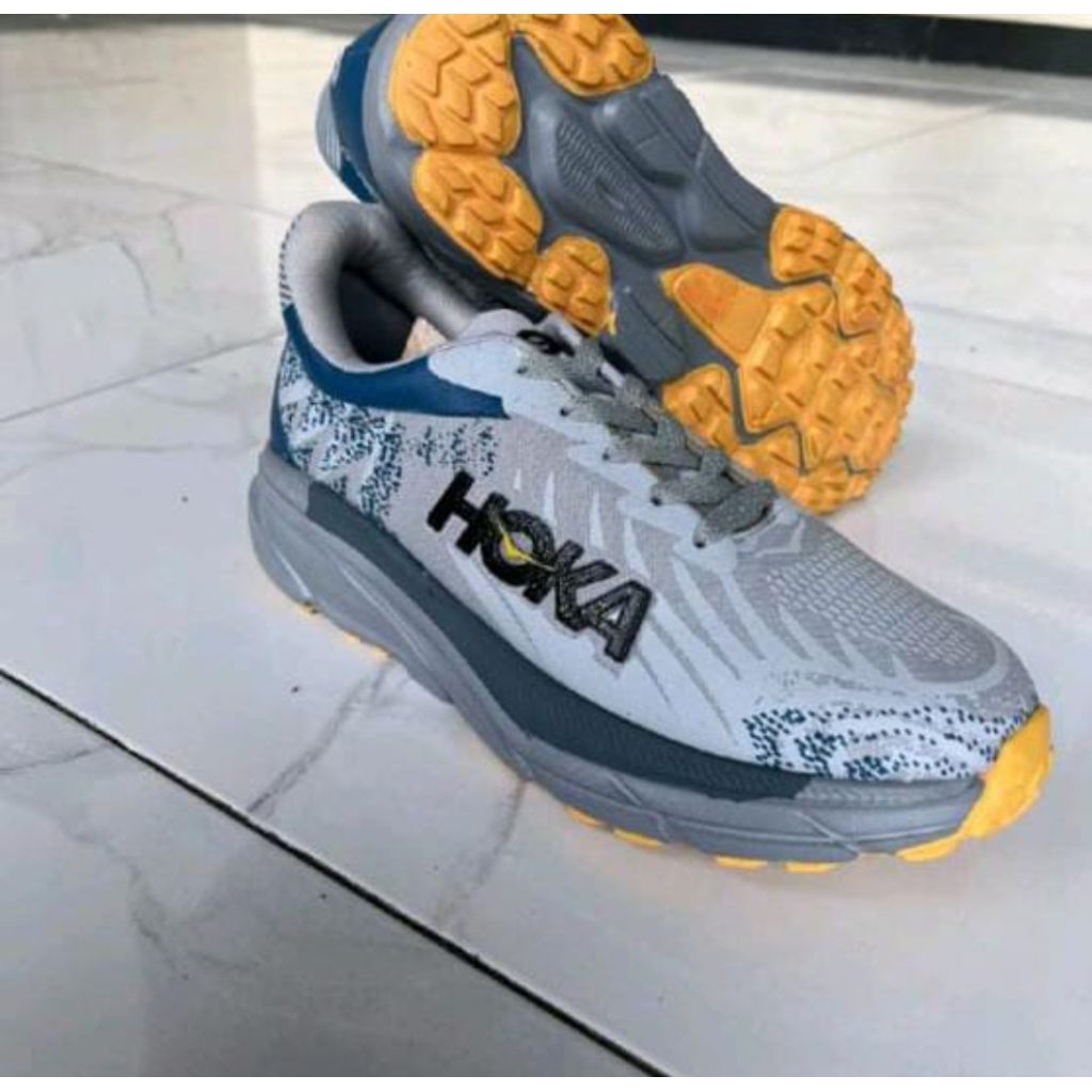 Sepatu Running Hoka