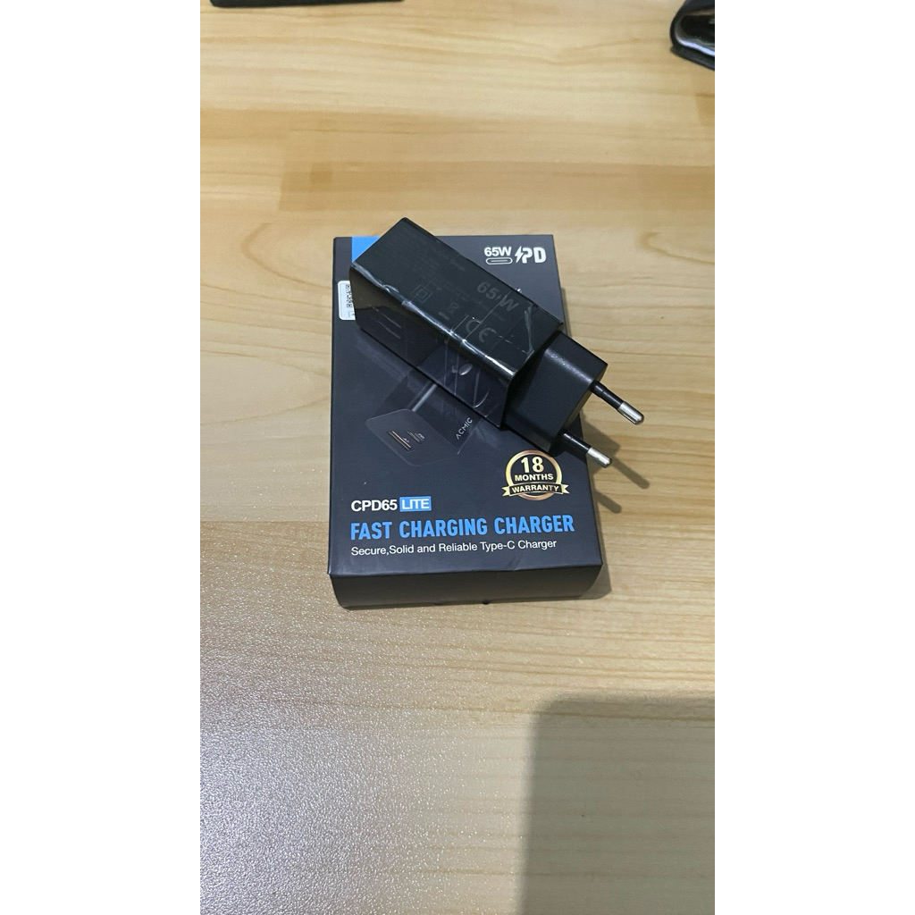 Acmic Charger 65 watt
